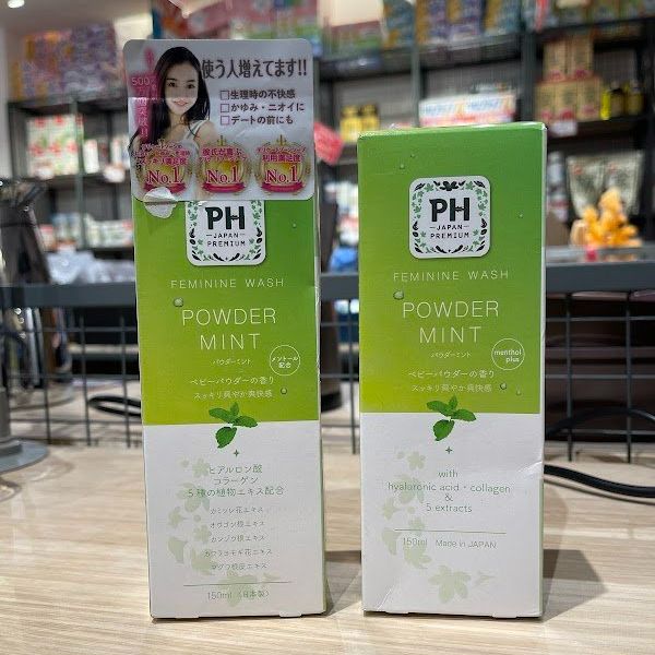 Dung dịch vệ sinh phụ nữ pH Premium 150ml Nhật Bản