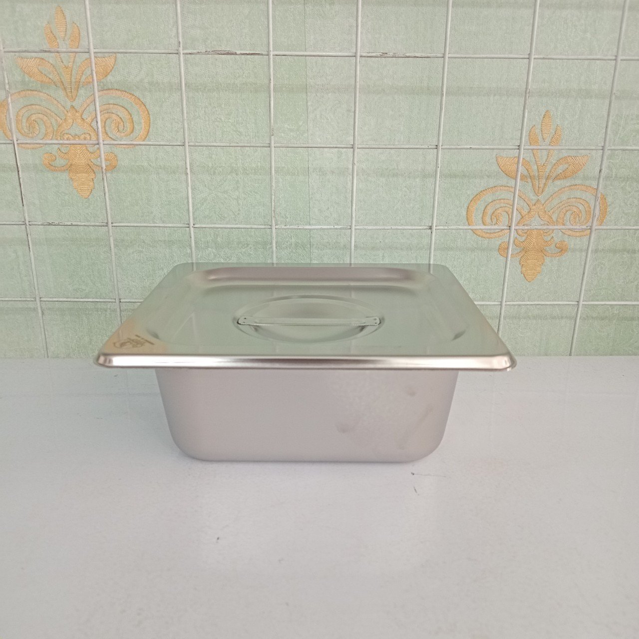 Khay inox 1/6 đựng topping, thực phẩm có nắp