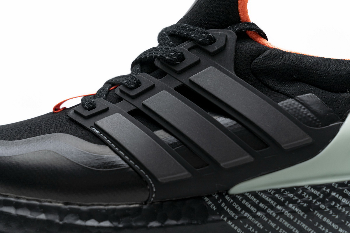 Giày Ultra Boost Guard Core Black Green Tint