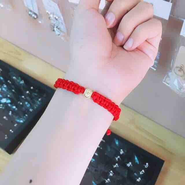 [HCM]Vòng tay chỉ đỏ kim tiền