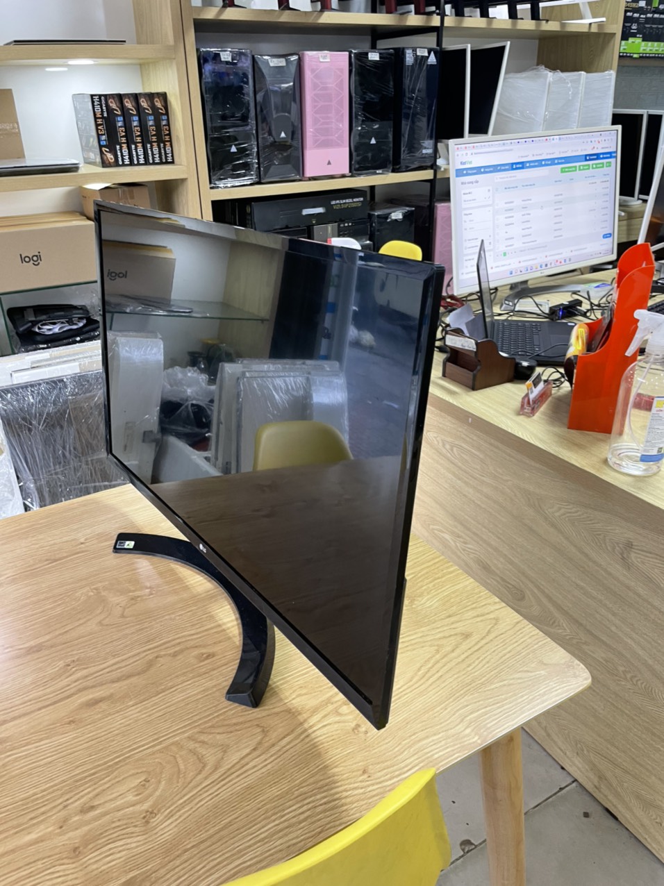 Màn hình LG 32inch 32MP58HQ LED IPS, Mới 98%