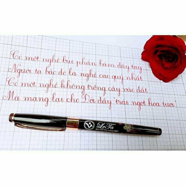 Bút LeTa 005 (ngòi mài, thanh đậm)