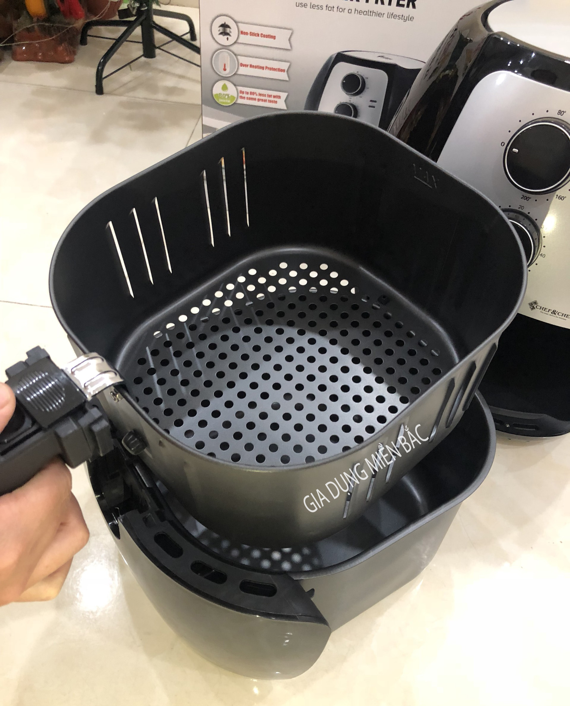 Nồi Chiên Không Dầu 6.5 Lít Chef&Chef YJ-702