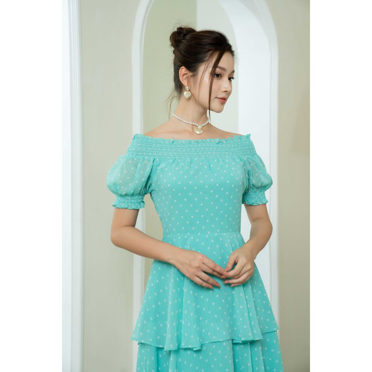 Đầm voan trễ vai chấm bi SIXDO