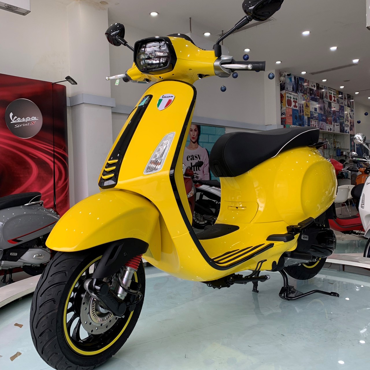 Gác chân Vespa Sprint/Primavera