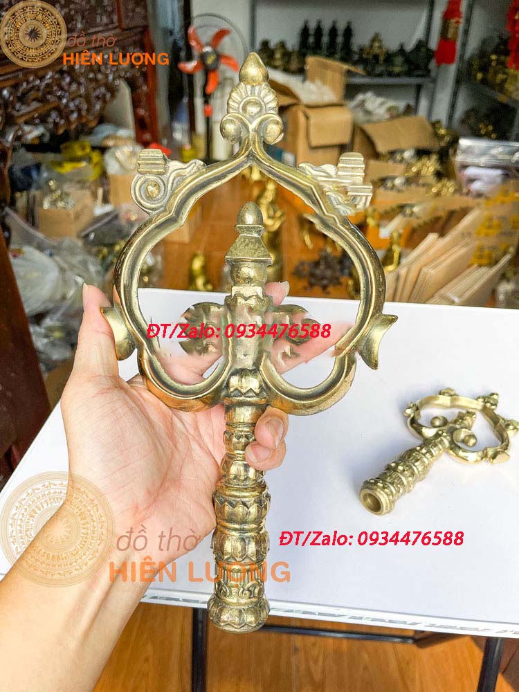 Đầu gậy tích trượng dáng nhọn bằng đồng thau kích thước dài 21cm và 30cm màu vàng