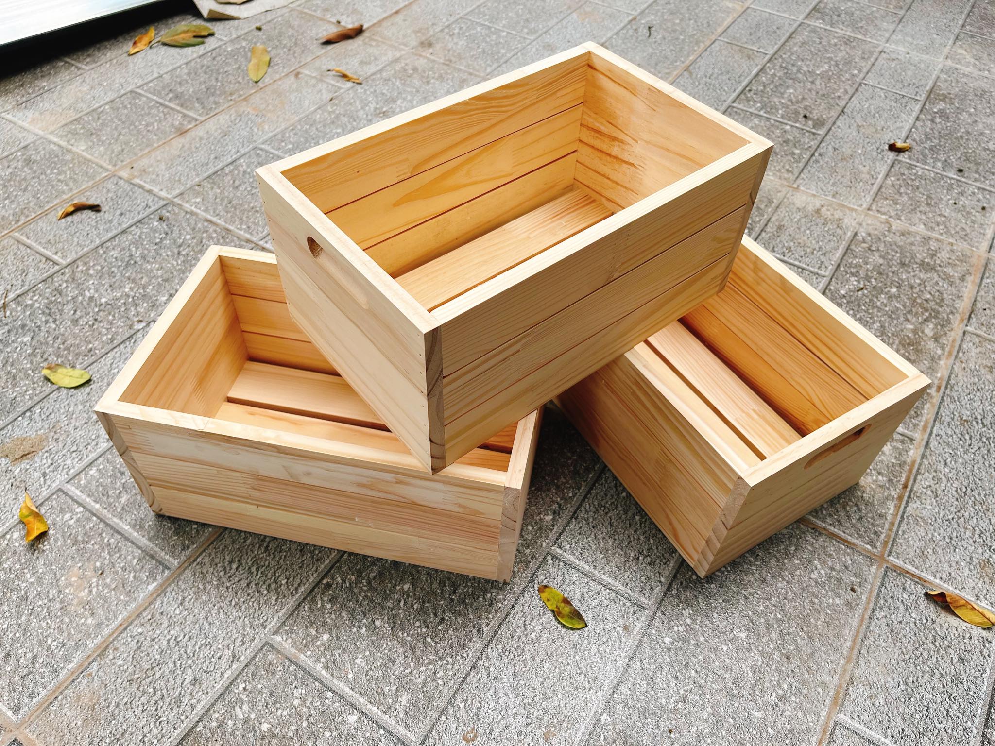 Thùng gỗ pallet đựng đồ decor