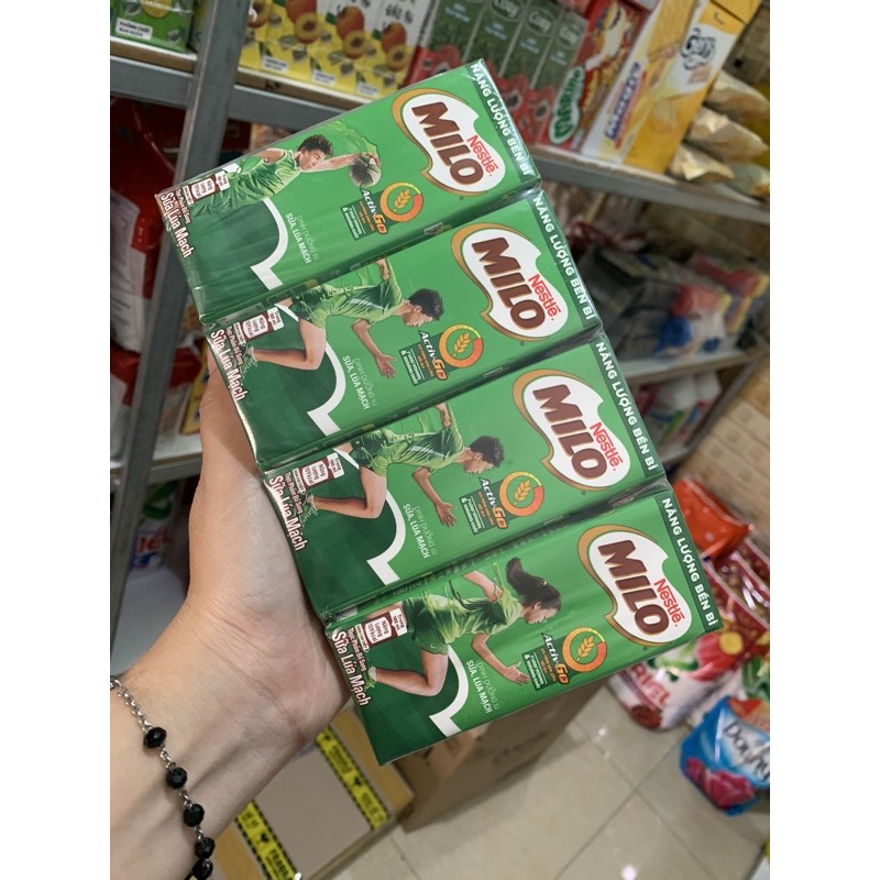 Sữa Milo lúa mạch lốc 4 hộpx180ml date luôn mới