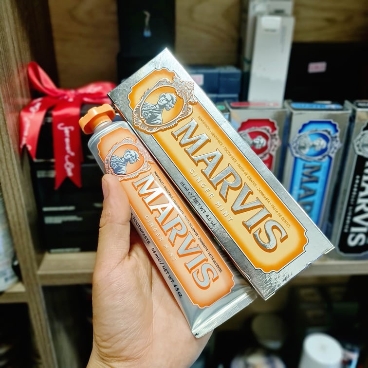 MARVIS Toothpaste (Cinnamon Mint | Whitening Mint) 85ml Marvis premium toothbrush