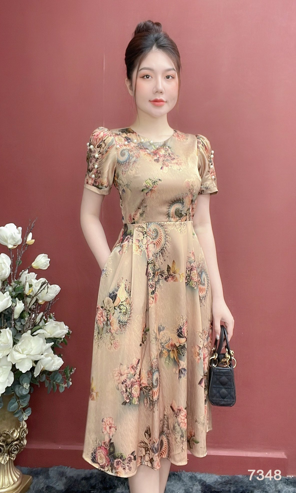 Đầm EMY EM7348 Xoè Cổ Tròn Lụa Vân Pháp LVP