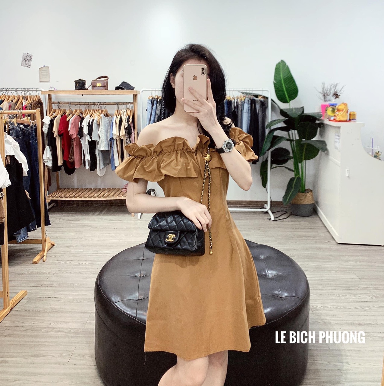 Váy trễ vai bèo ngang