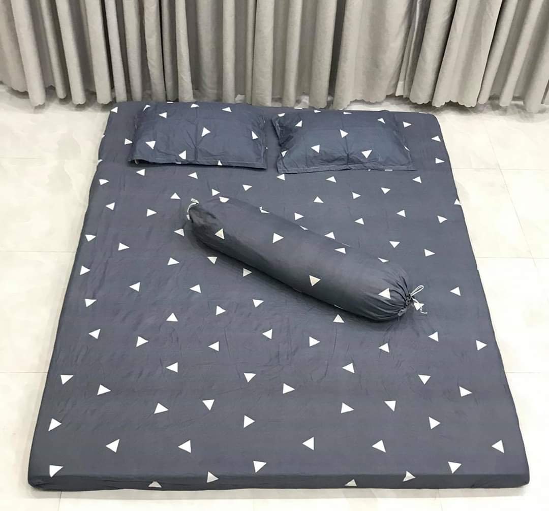 Bộ ga gối kèm vỏ gối ôm cotton poly,đủ kích thước mẫu tam giác ghi