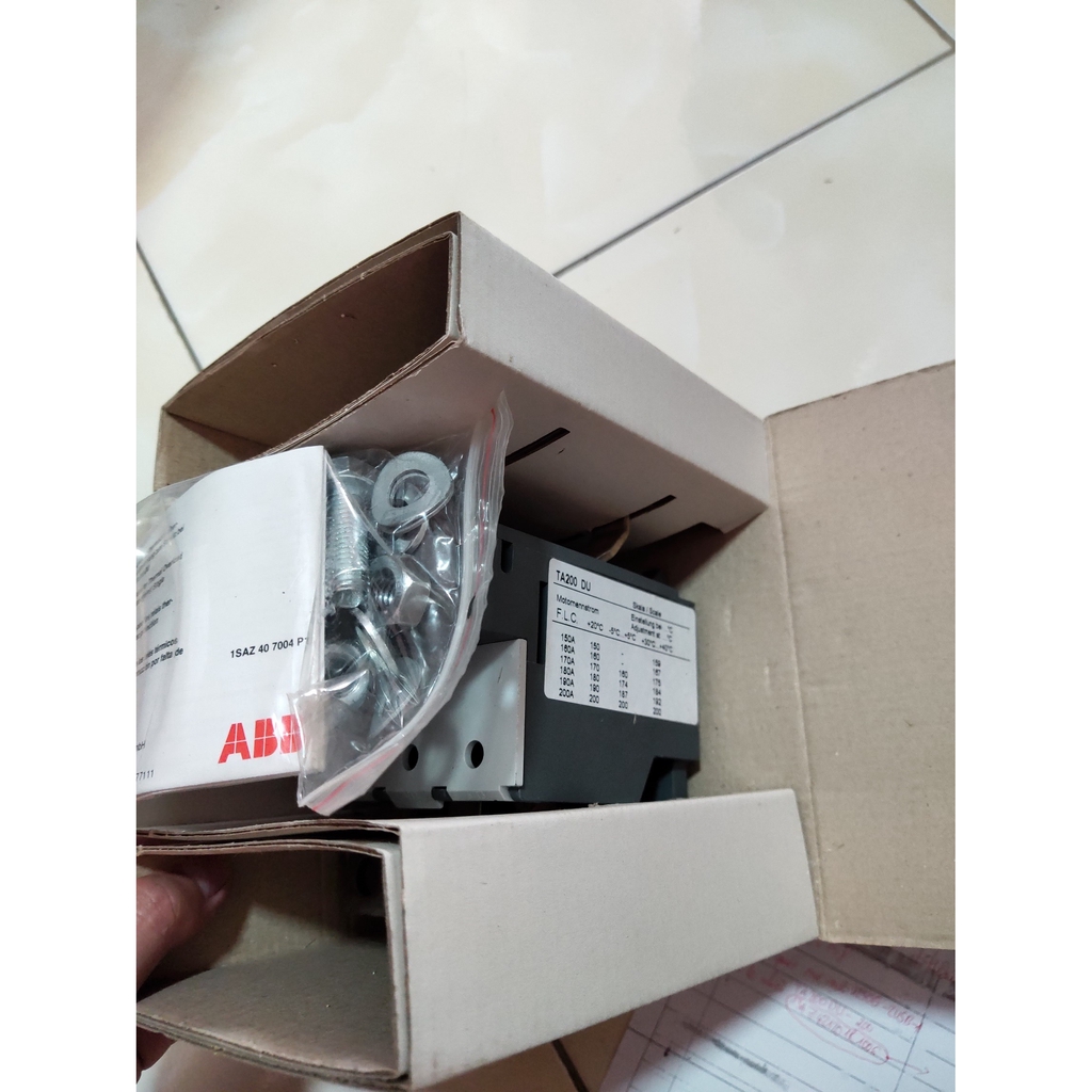 Rơ le nhiệt ABB TA200DU-200