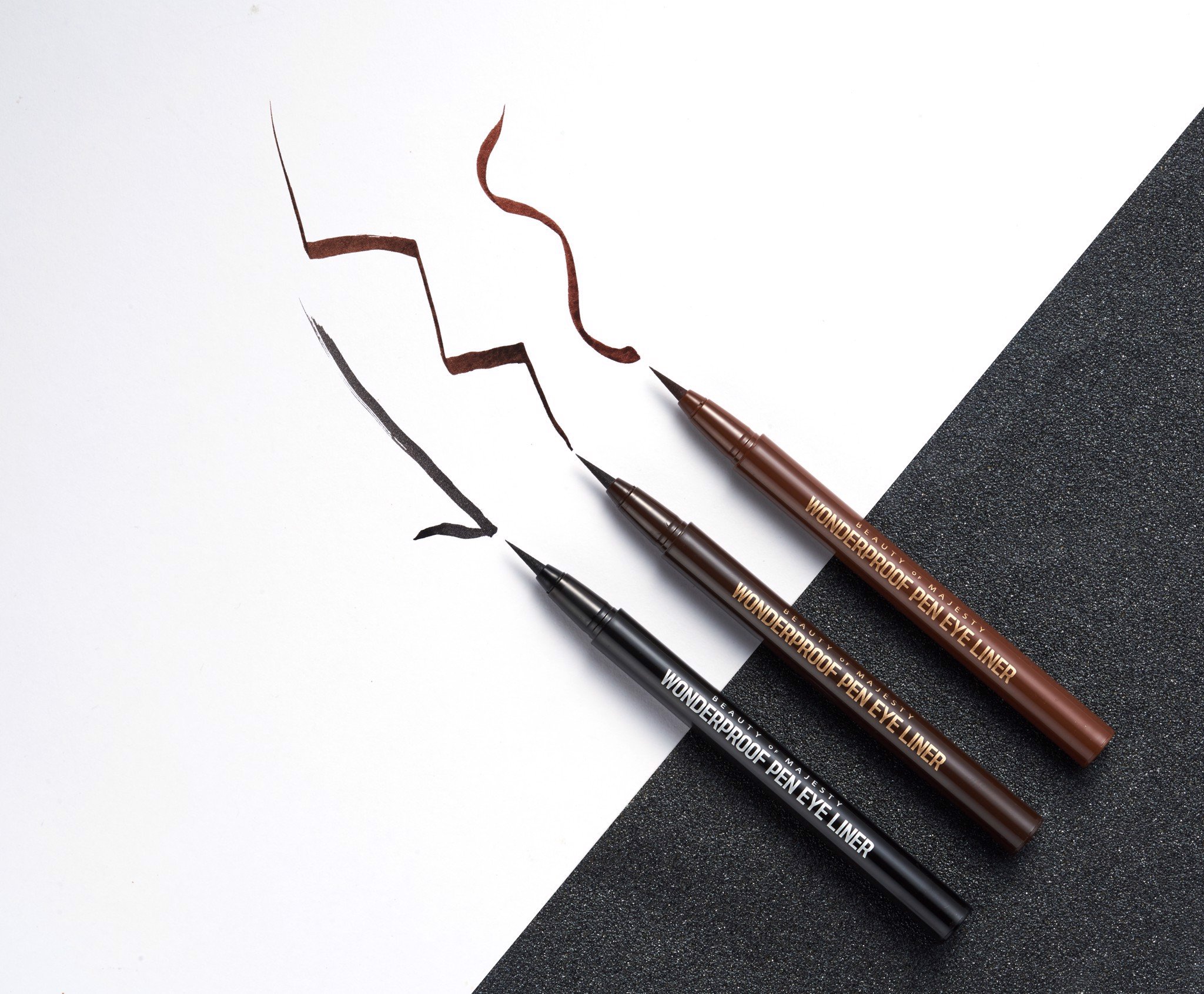 Kẻ Mắt Nước BOM Wonderproof Pen Eye Liner 0.5g