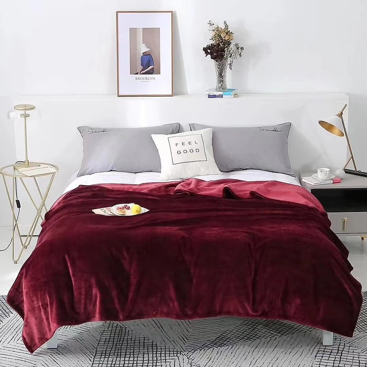 Chăn Lông Thỏ Blanket Loại 2.3Kg - Siêu Mềm, Mịn - Đỏ Đô