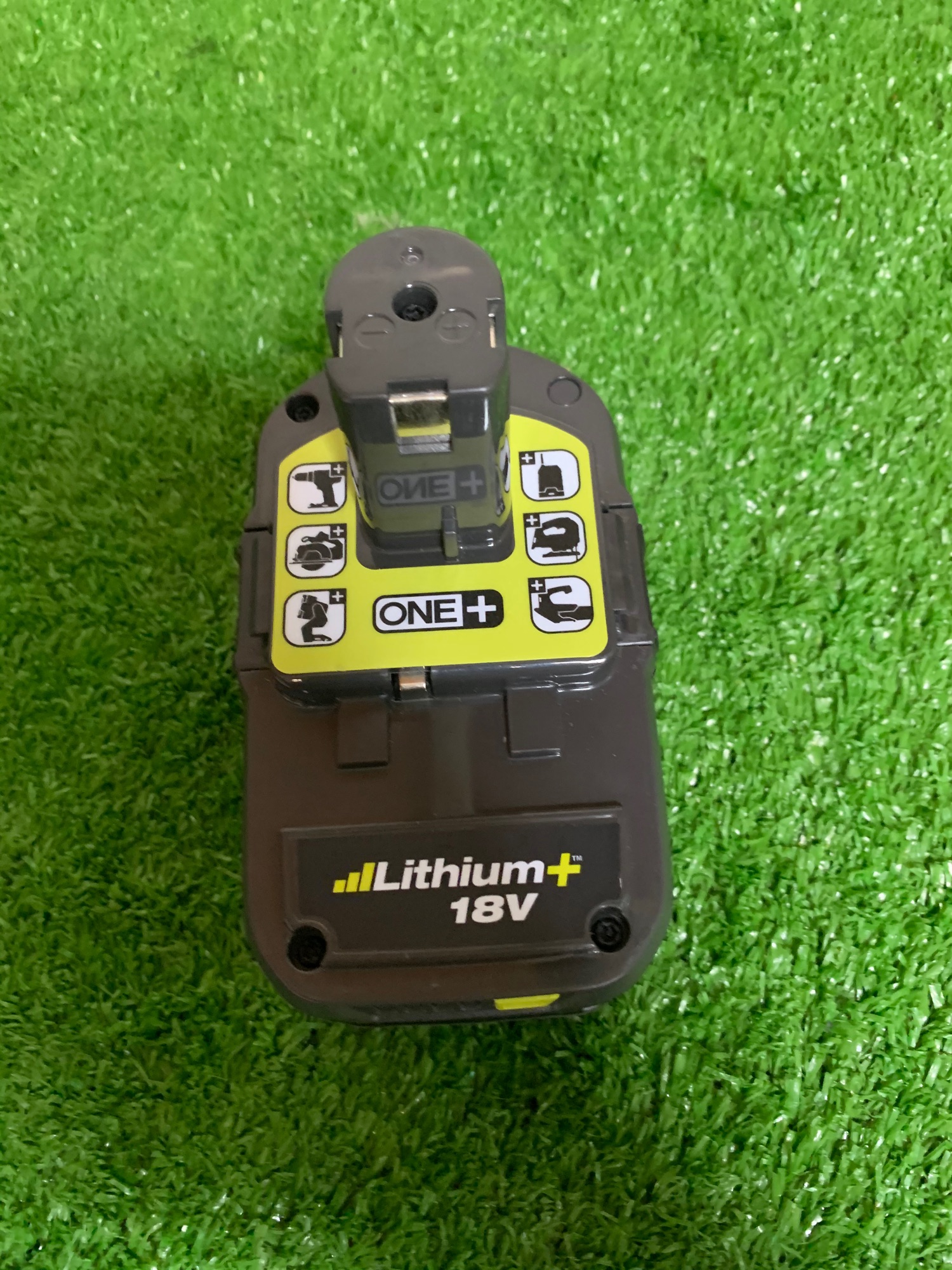 [HCM]Pin ryobj 18v .5.0ah