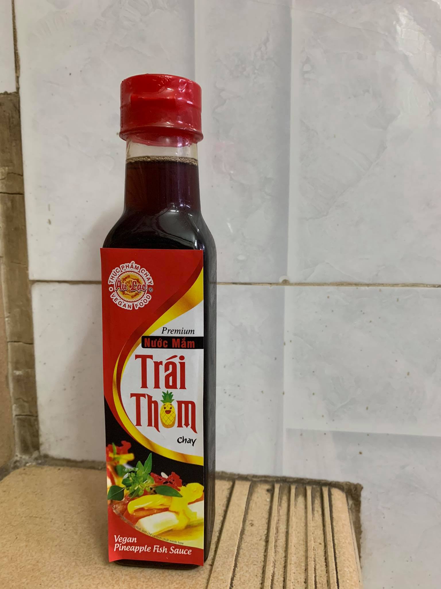 [HCM]Nước mắm tr&aacutei thơm chay &Acircu Lạc - chai 250ml