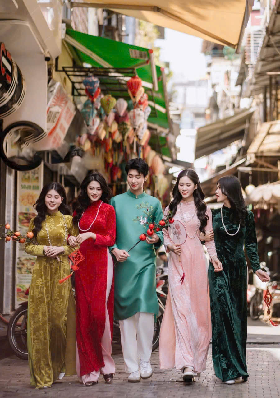 Áo dài truyền thống nhung in thủy mặc loại 1 vải dày co dãn tốt