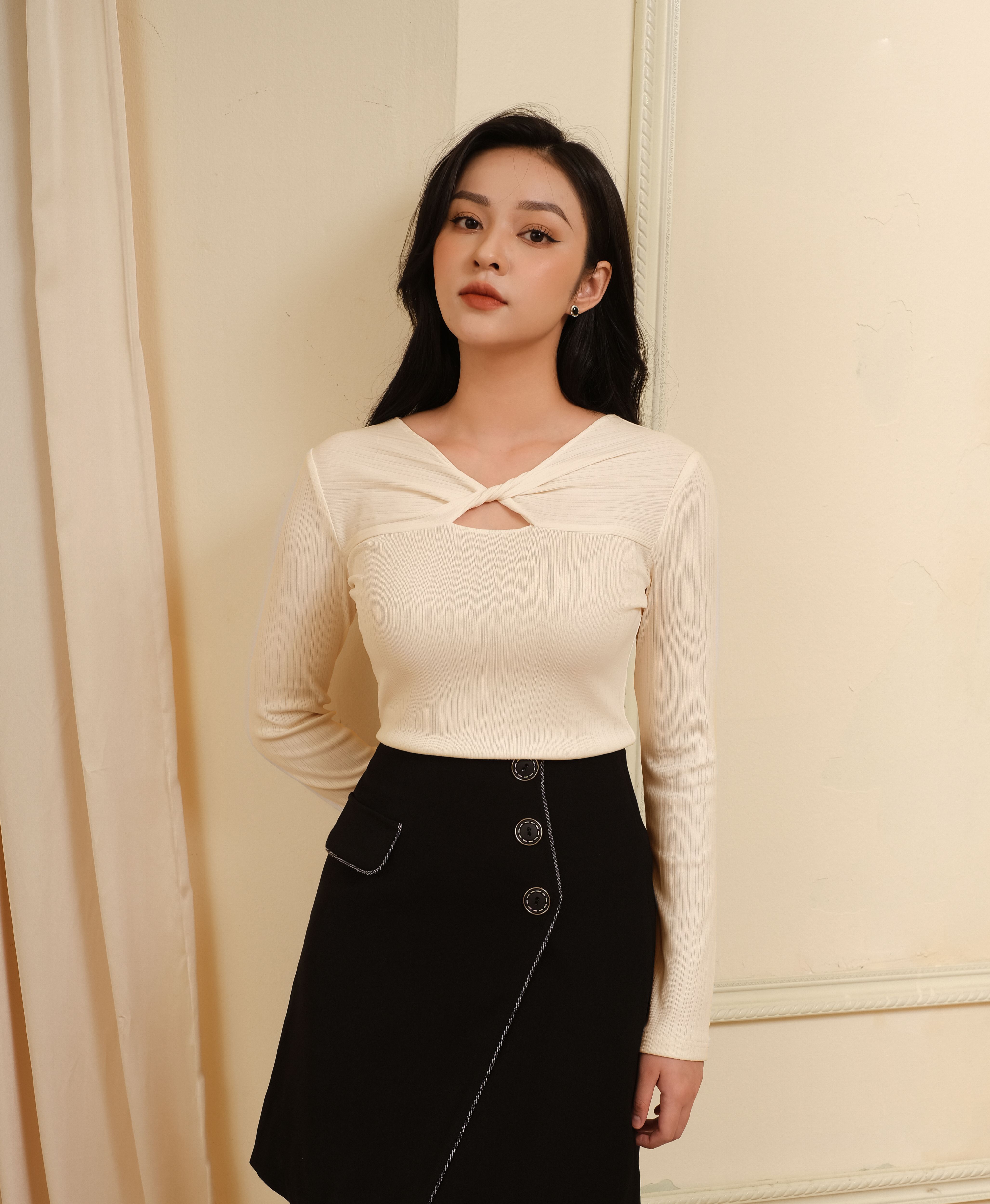 Maiimer - Áo thun cut out xoắn cổ Helen