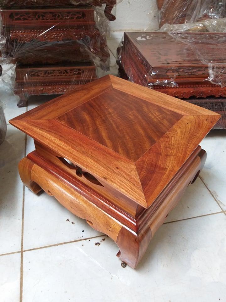 Đôn vuông gỗ Hương mặt 28cm cao 18cm
