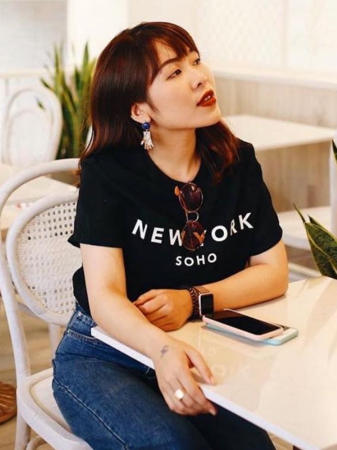 COCO SIN - Áo Lụa Đen New York Soho