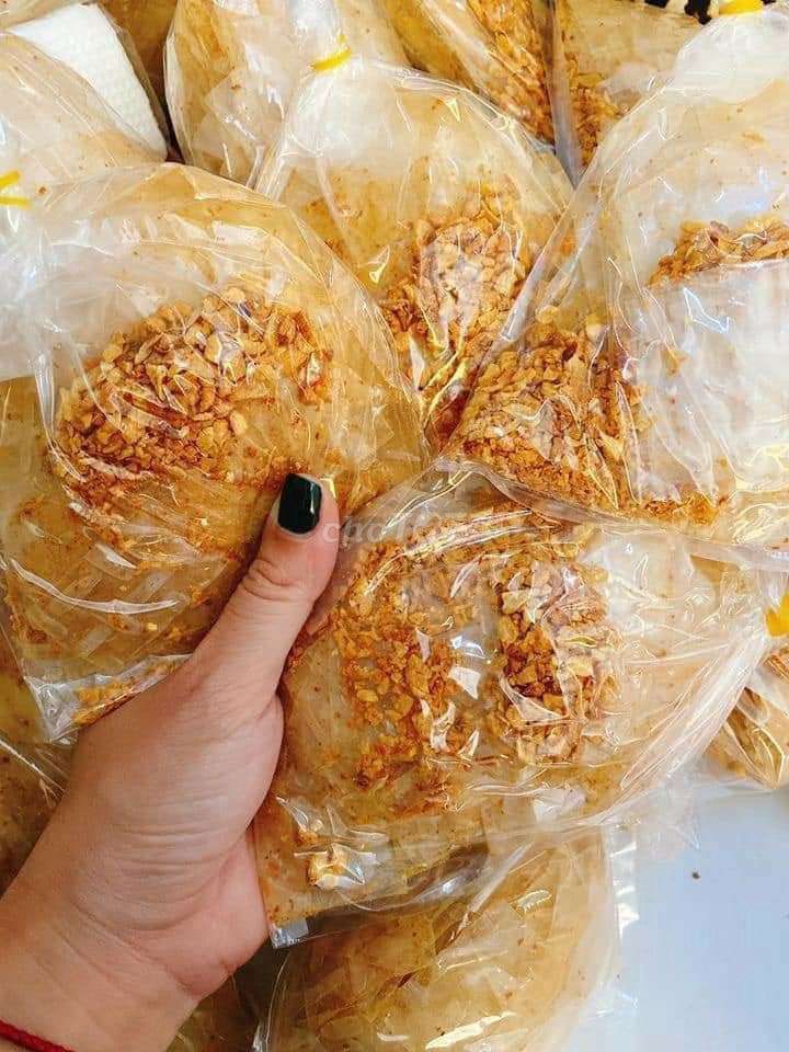 [HCM]Bánh tráng muối nhuyễn tỏi