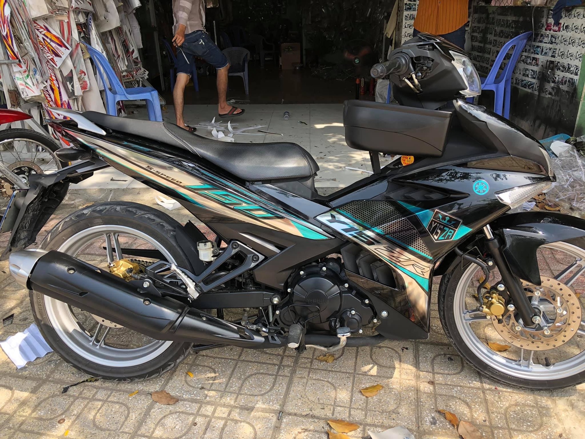 Tem rời Ex 150 Y15zr tổ ong xanh đen chất liệu Crom cao cấp