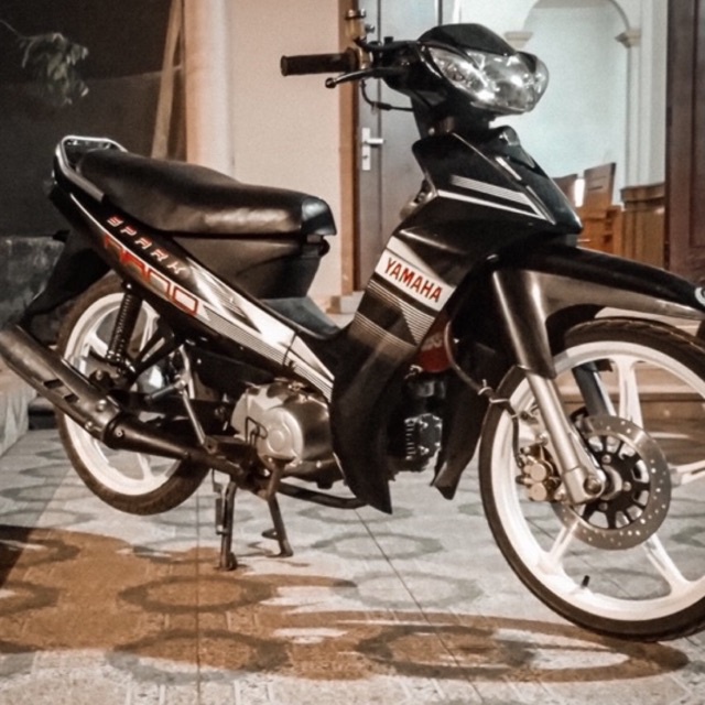 Tem sirius 110 spark nano trắng đen