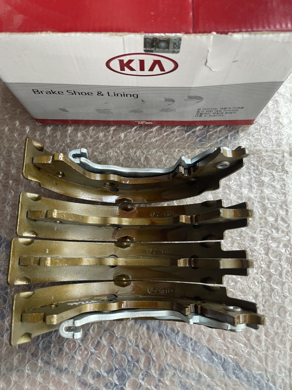 Má phanh tay Kia Forte, Cerato (Giá 1 Bộ ) Xịn