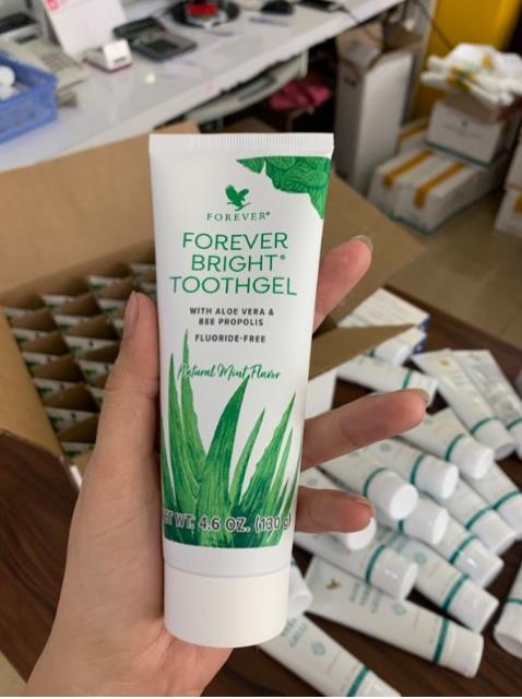 ( Mẫu Mới ) Kem đánh răng lô hội Bright Toothgel 028 flp