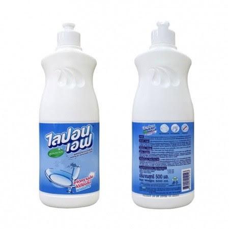 2 chai nước rửa chén Lipon mỗi chai 800ml