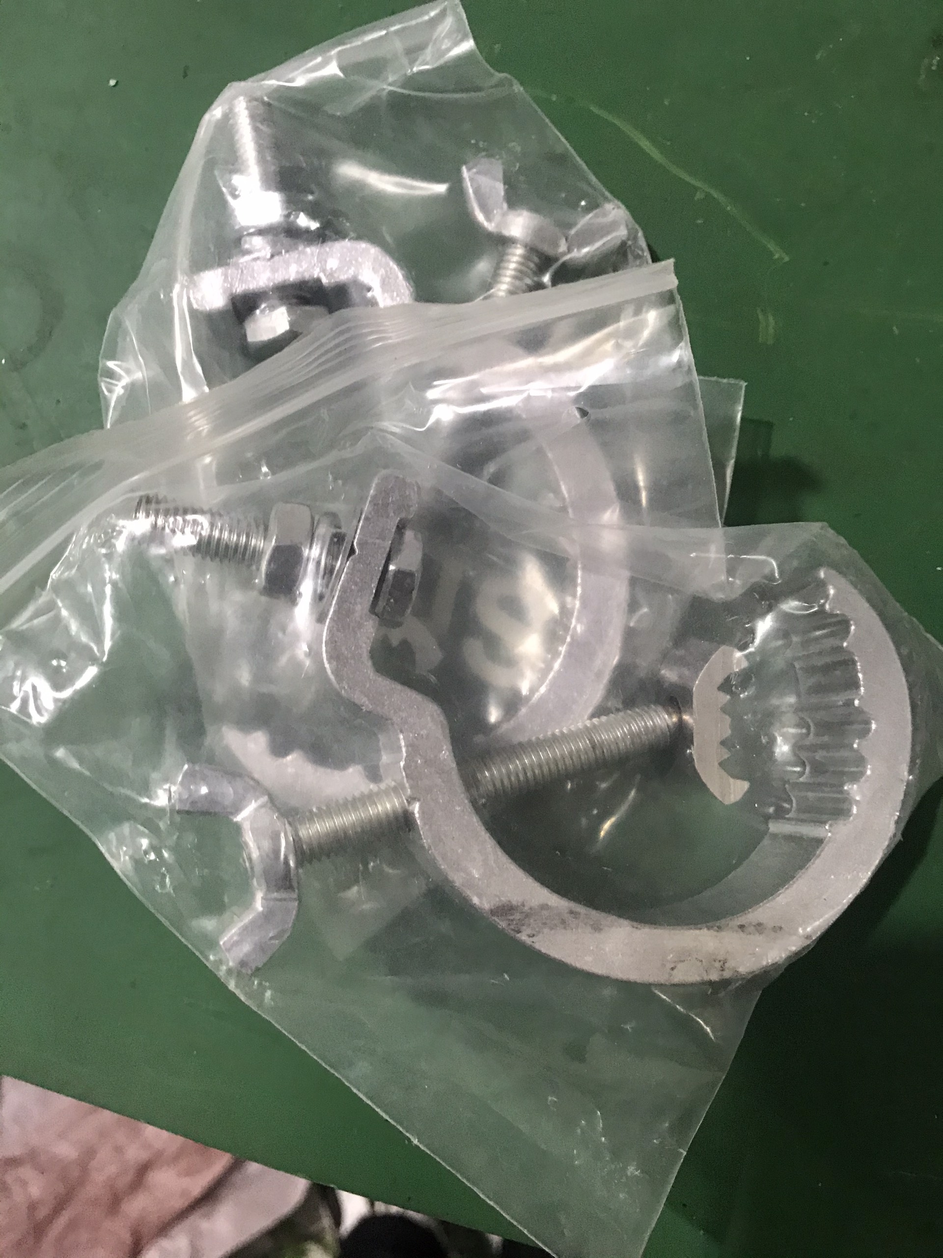 Móc treo đèn Par Led