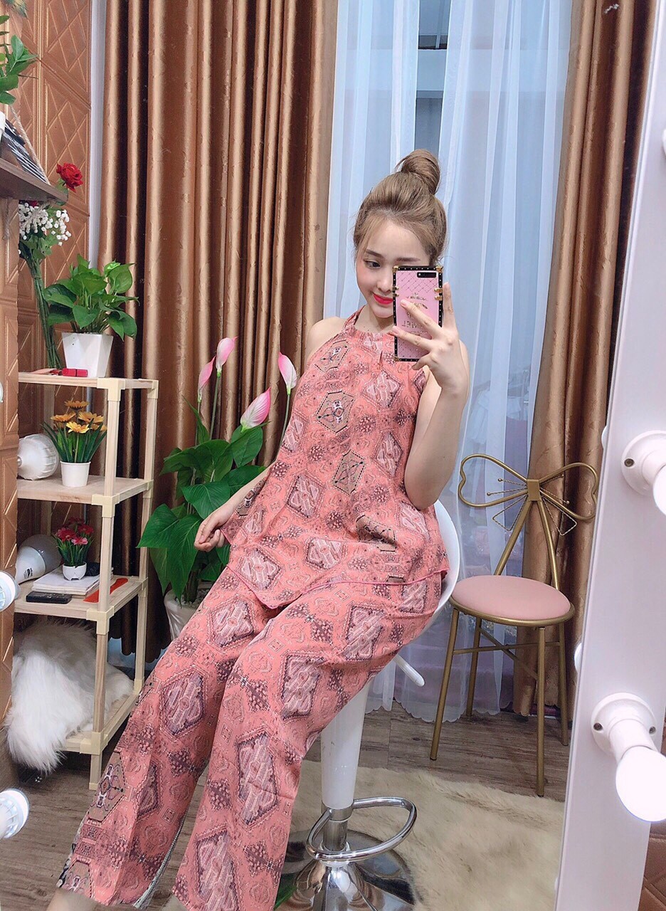 Set bộ nữ thổ cẩm cổ yếm quần dài