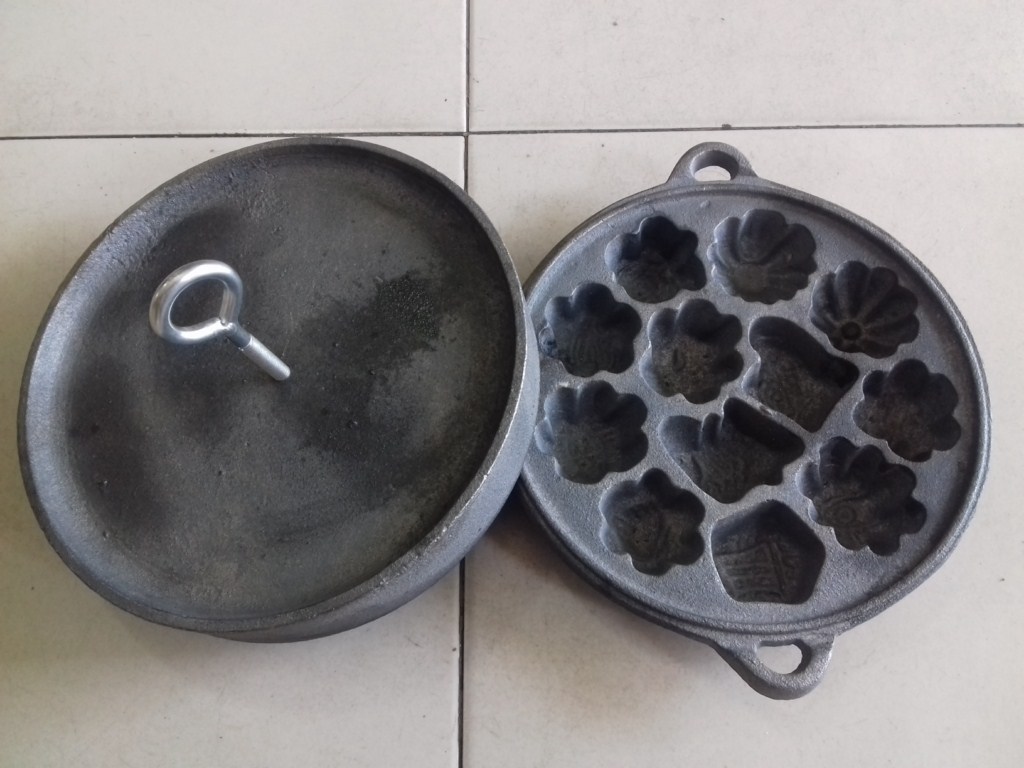 Khuôn bánh thuẫn, bông lan gang đen