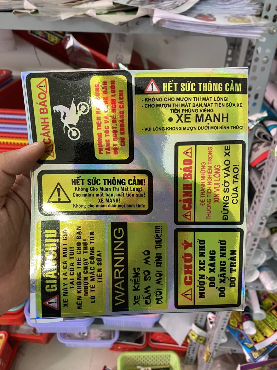 Logo cảnh báo 7 màu