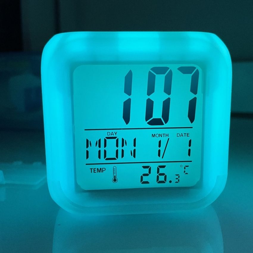 Đồng hồ báo thức để bàn, có đèn LED đổi màu cực đẹp - Nhiệt kế