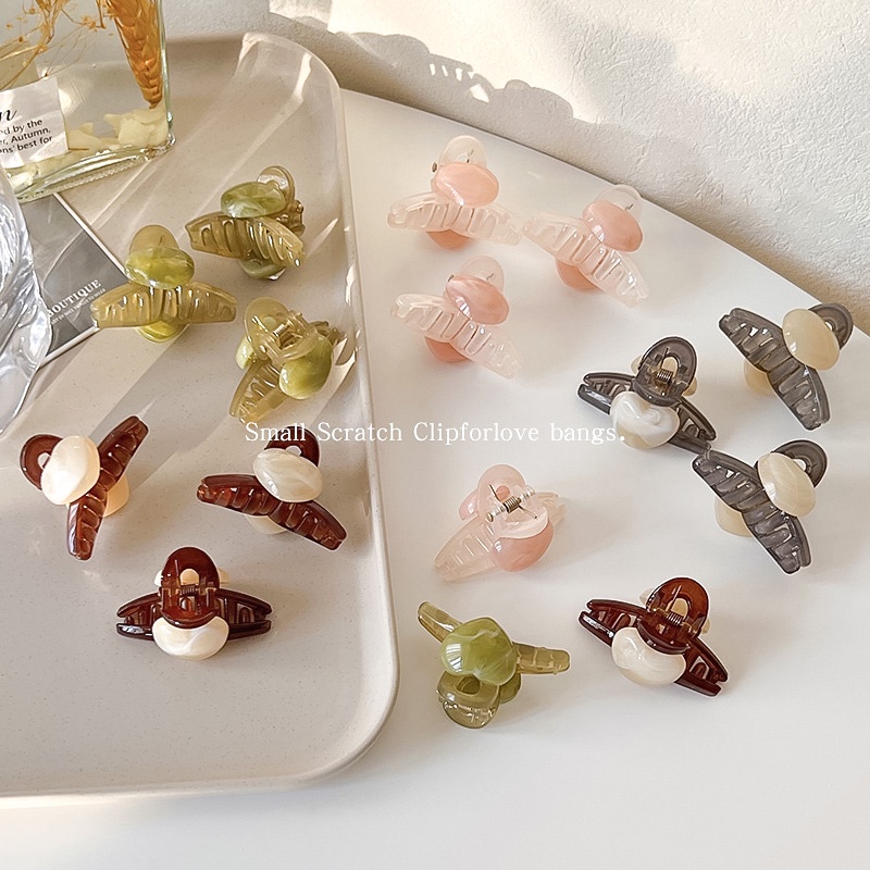 Kẹp tóc, gấp tóc acrylic hình tim