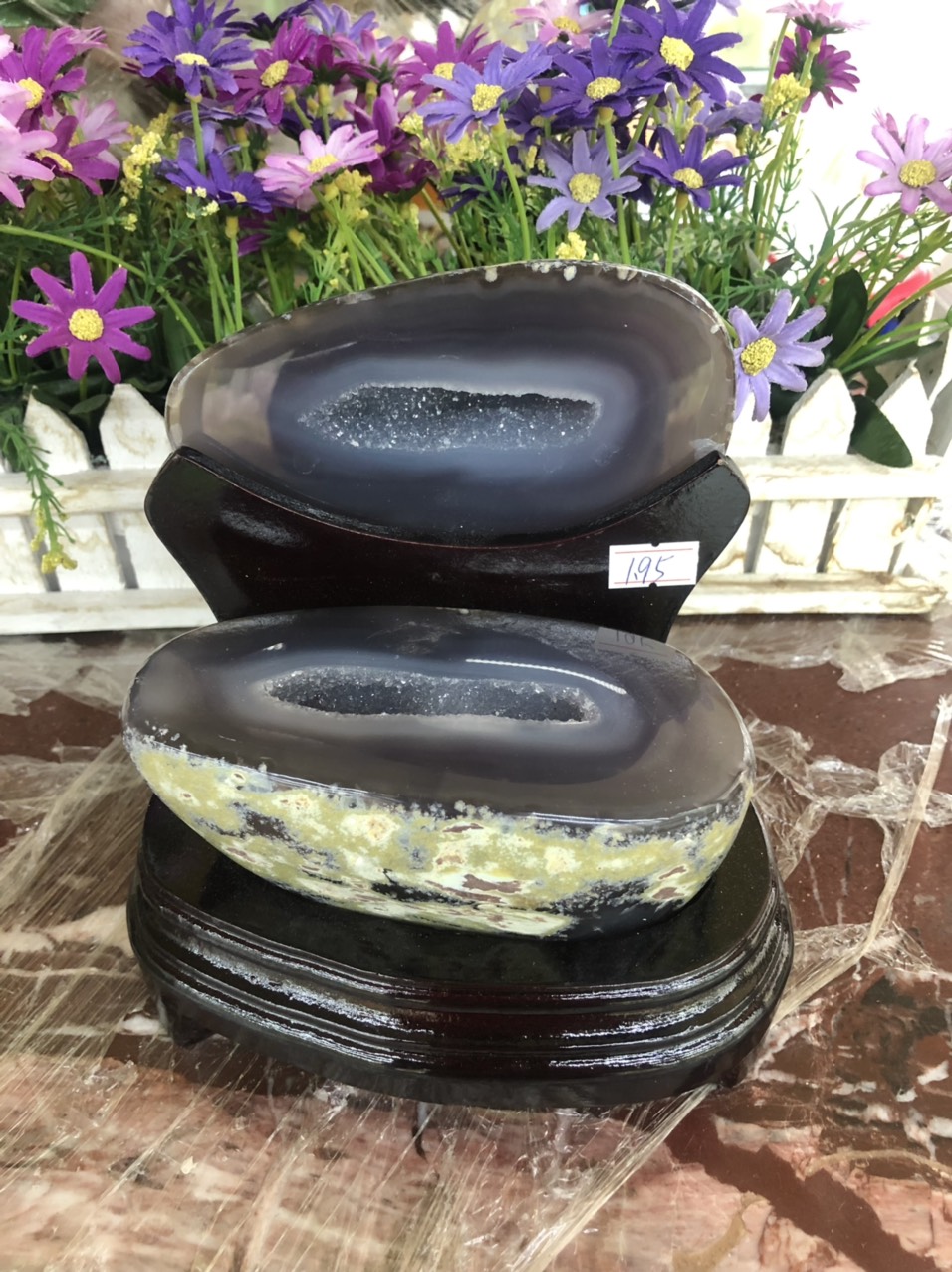 Bát tụ bảo đá mã não thô nguyên khối - nặng 1,95 kg
