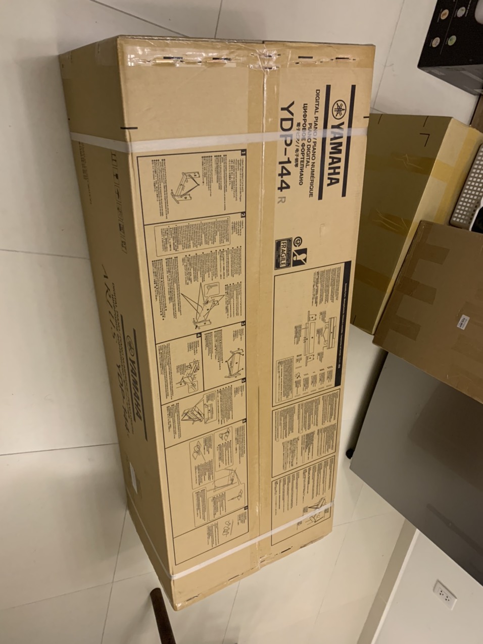 Đàn Piano Yamaha YDP 144 chính hãng