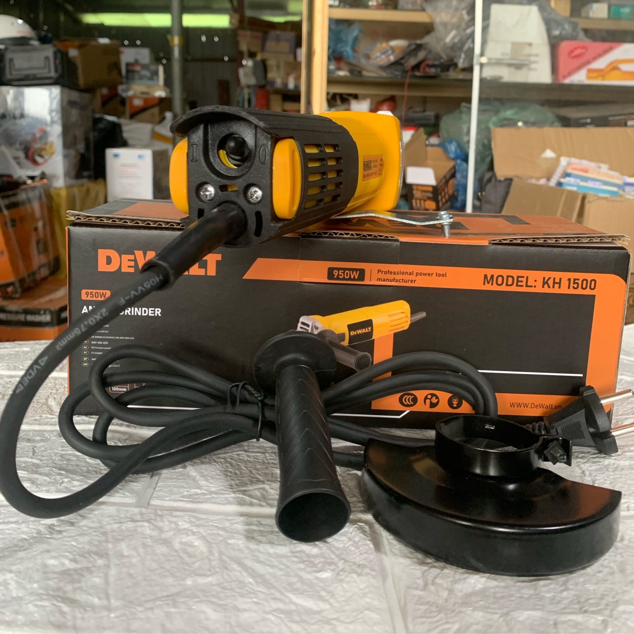 Máy mài Dewat công suất 950W