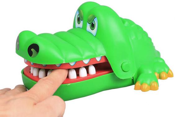 Đồ chơi Khám Răng Cá Sấu - Crocodile Dentise ( Size Lớn ) - LICLAC