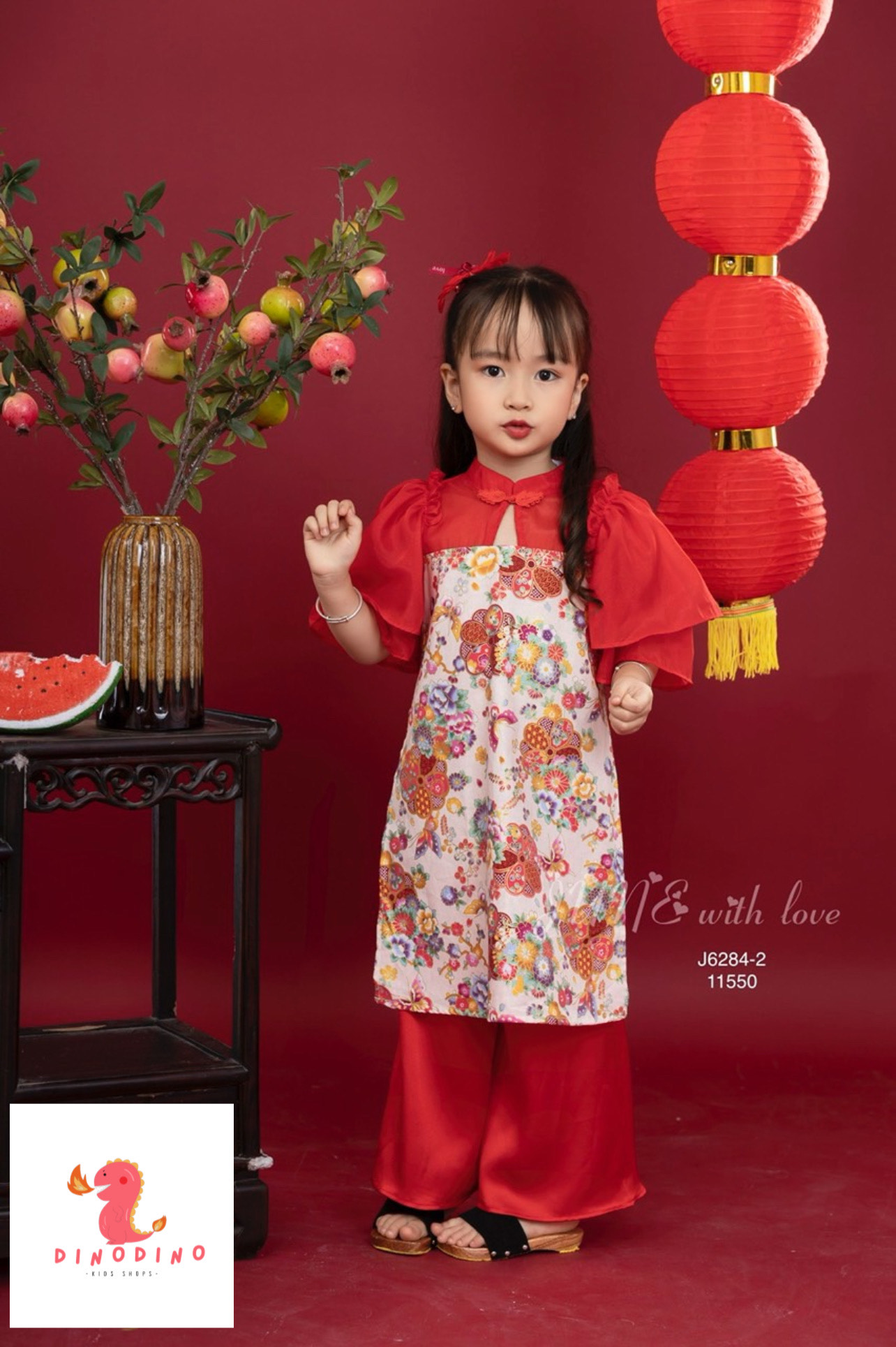 Áo dài cho bé gái đón tết cực xinh