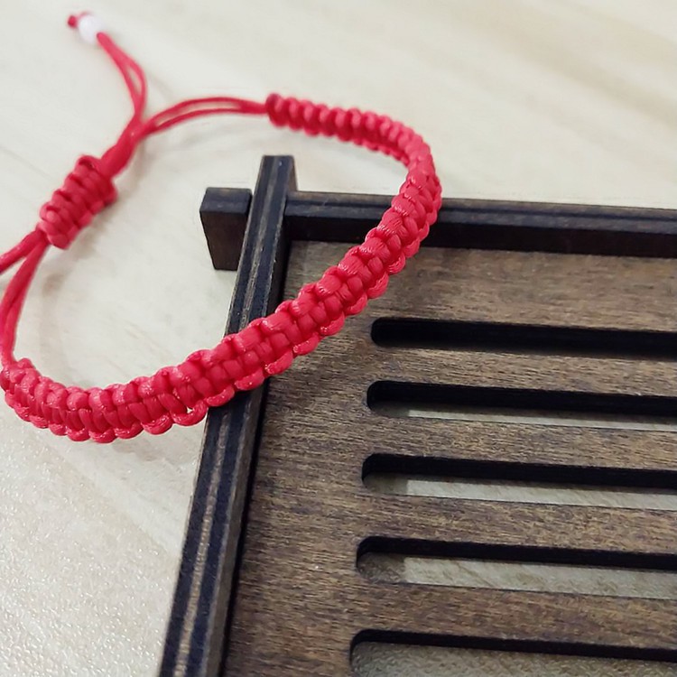 Vòng tay chỉ đỏ may mắn BL79
