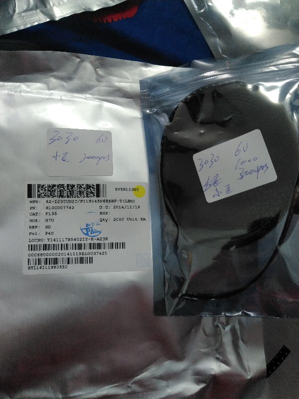 Nhân LED Tivi 3030 - 6V - Combo 50 bóng