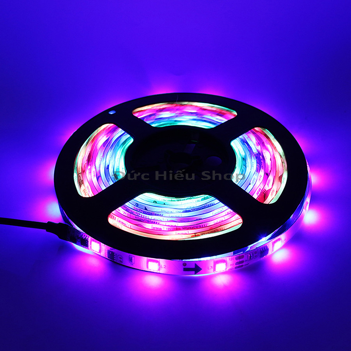 Đèn LED dây đuổi chạy 7 màu 12V