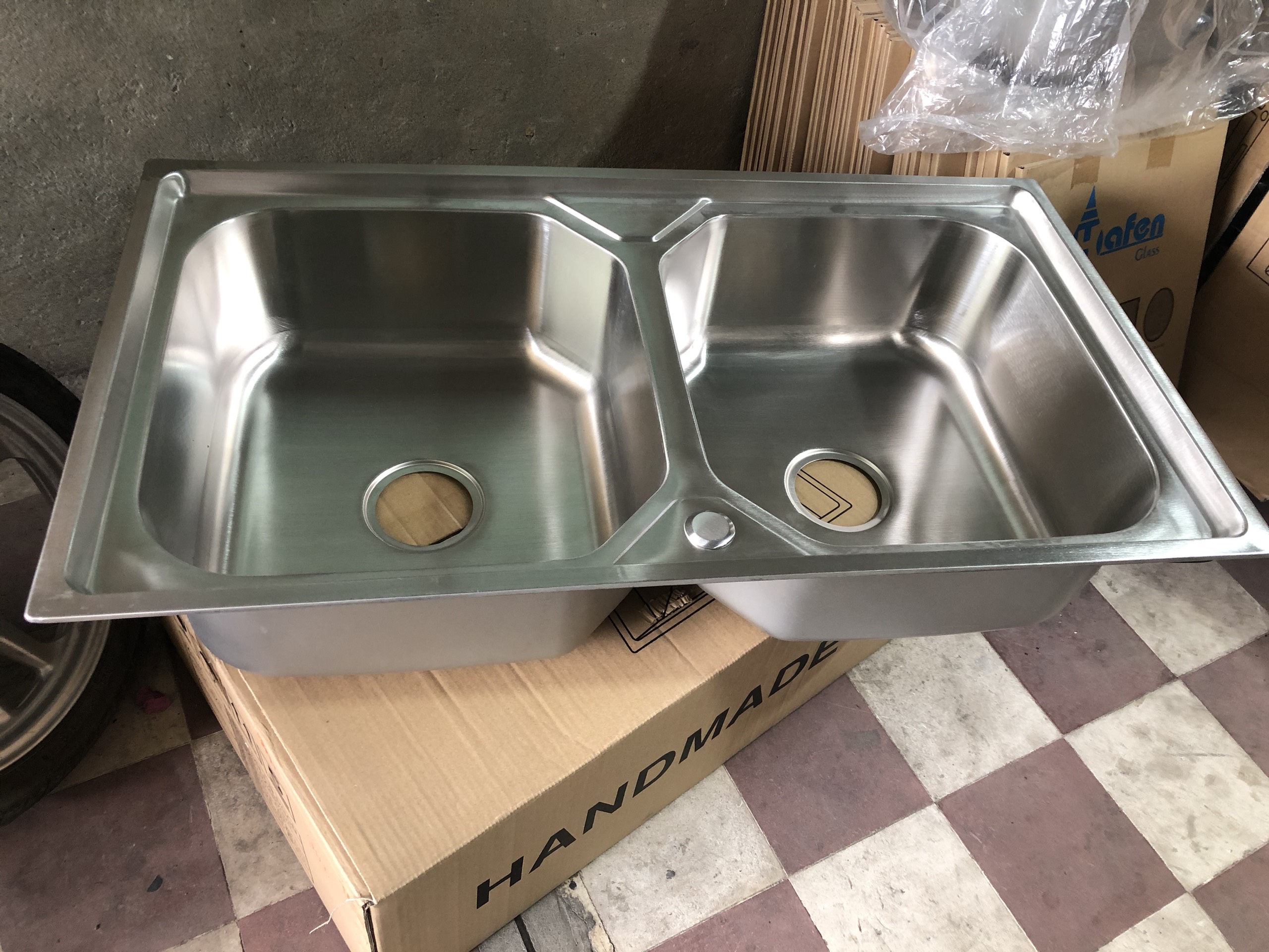CHẬU RỬA CHÉN INOX 304 2 HỘC 90*50 .