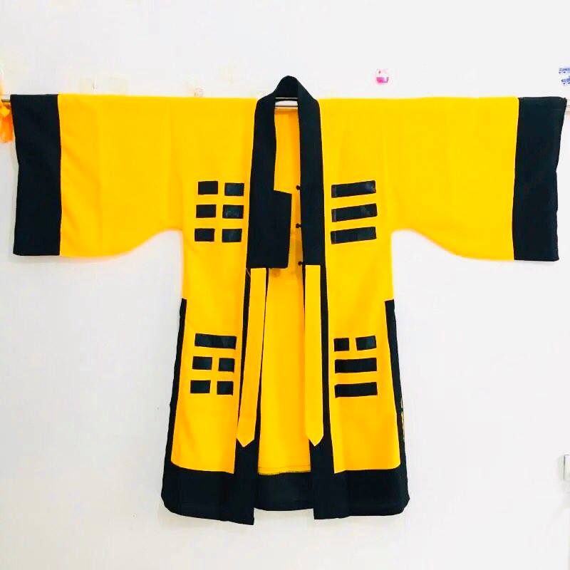 Áo cổ trang bát quái màu vàng