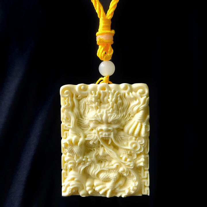 Dây treo phong thủy Rồng phun lửa bằng Hạt Tagua (hạt cây dừa ngà –Ivory Palm)