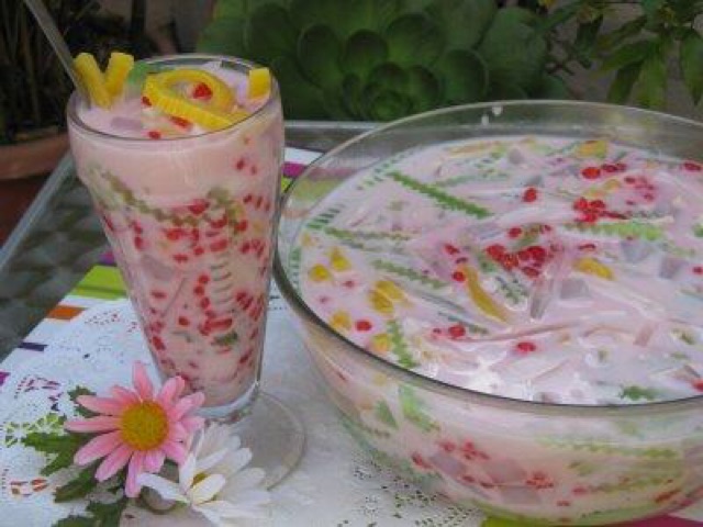 Hạt lựu nấu chè