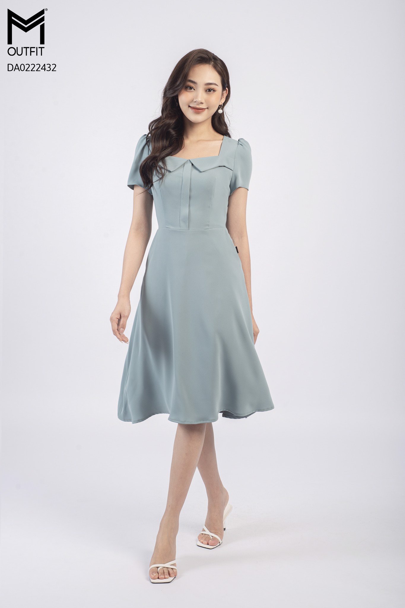 Đầm dáng xòe, cổ U - mmoutfit